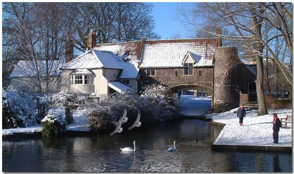 Pulls Ferry